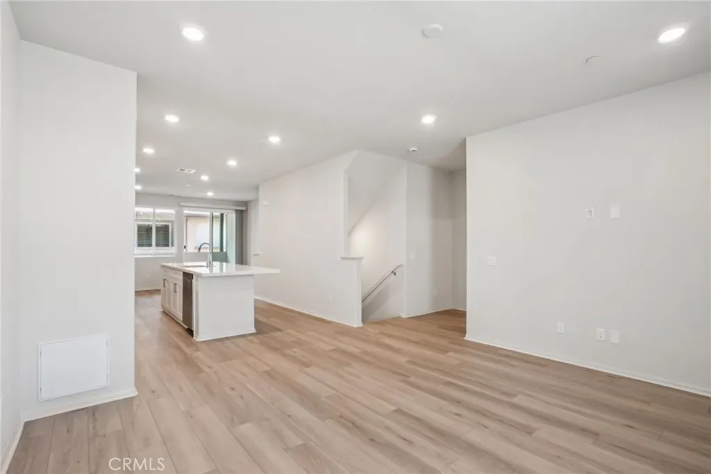 1549 Stratus Drive, Pomona, California 91768 home-pic-6